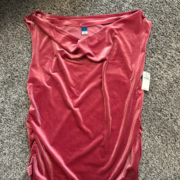 Old Navy Tops - Old Navy Pink Velvet Top size L NWT